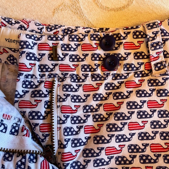 Vineyard Vines Patriotic Shorts - only worn once - Picture 5 of 7